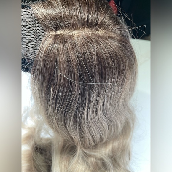 HAIR. 27” Wavy, Long Layers, Center Part, Ombre Light Brown to Ash Blonde - Picture 10 of 13